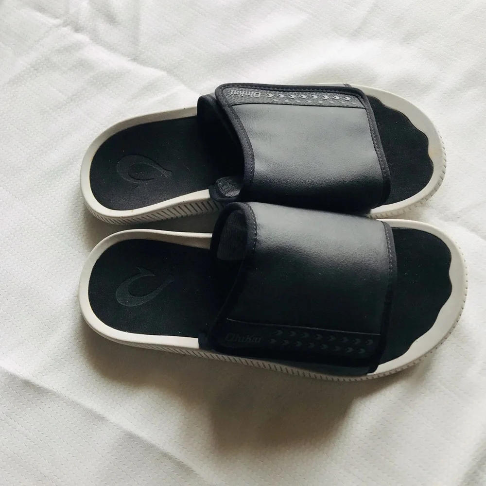 OOFOS comfortable black